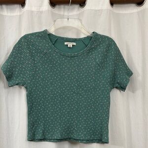 American Eagle green short sleeve floral top
